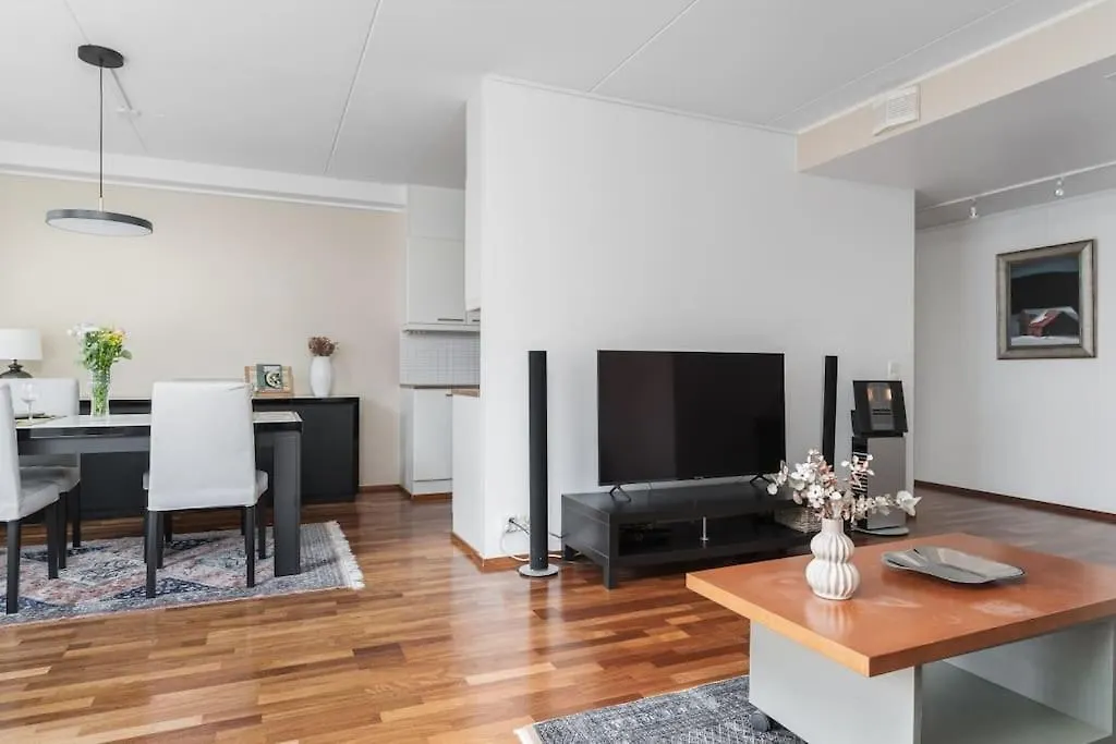 アパート 2Bedroom & Spa In Heart Of City - 90 Square Meters ヘルシンキ